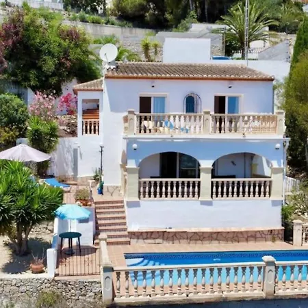 Casa Jirafa- Three Bedroom With Private Pool