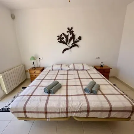Casa Jirafa- Three Bedroom With Private Pool וילה *