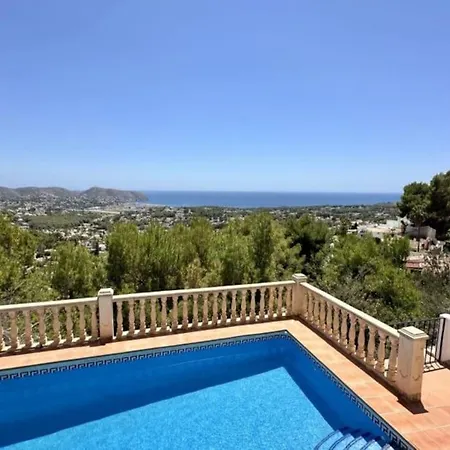 Casa Jirafa- Three Bedroom With Private Pool